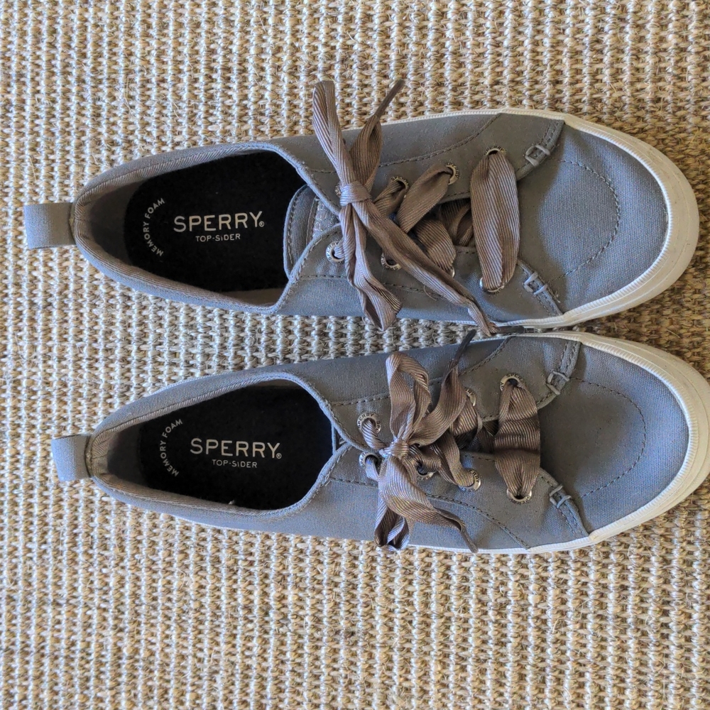 Sperry sneakers with ribbon laces